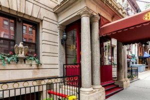 Hotel 31 New York Entrance