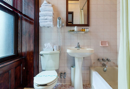 Superior 2 Double Beds Private Bath